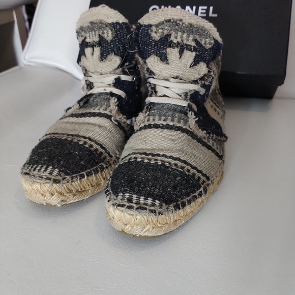 Chanel Espadrilles high tops - Picture 7 of 16